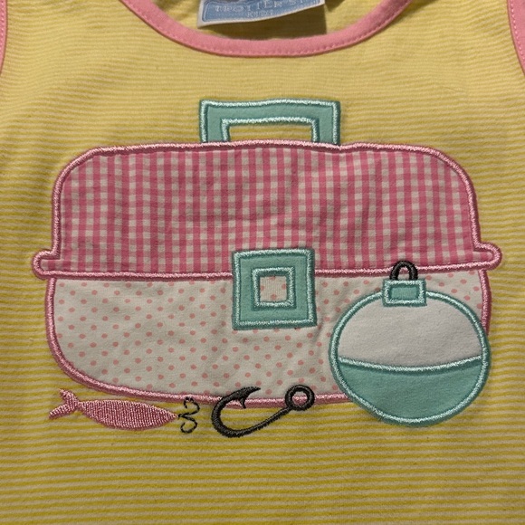 Trotter St Kids Yellow Striped Tackle Box Applique Tiered Dress Sz 5 - Picture 3 of 4